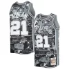 Attraente Tim Duncan San Antonio Spurs 1998/99 Hardwood Classics Lunar New Year Swingman Jersey Silver per i Fan Veri