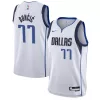 Elegante Sofisticato Luka Dončić Dallas Mavericks Nike Youth Swingman Jersey Association Edition White per i Fan Veri